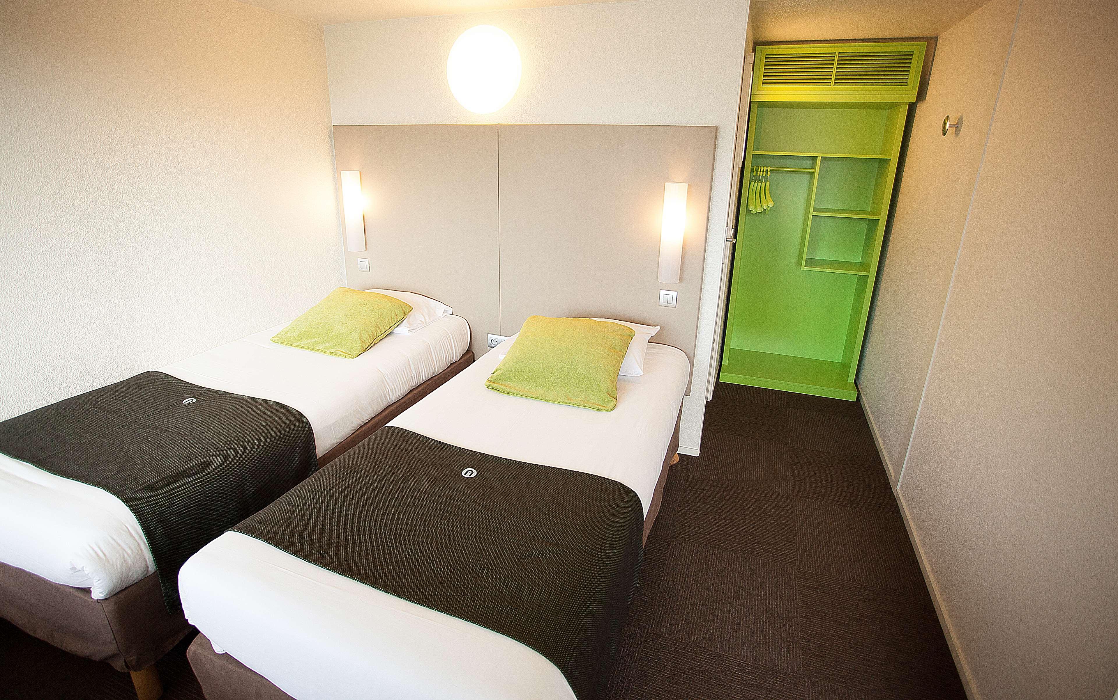 Campanile Pontarlier Hotel Exterior photo