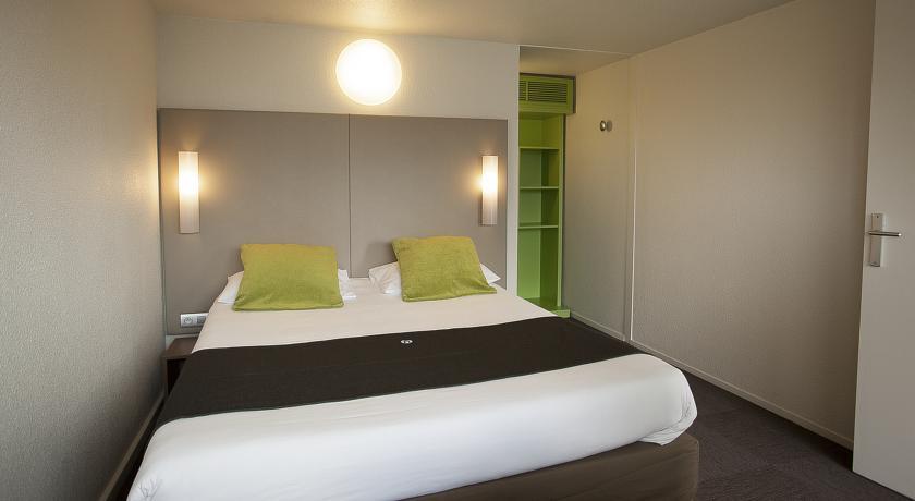 Campanile Pontarlier Hotel Exterior photo