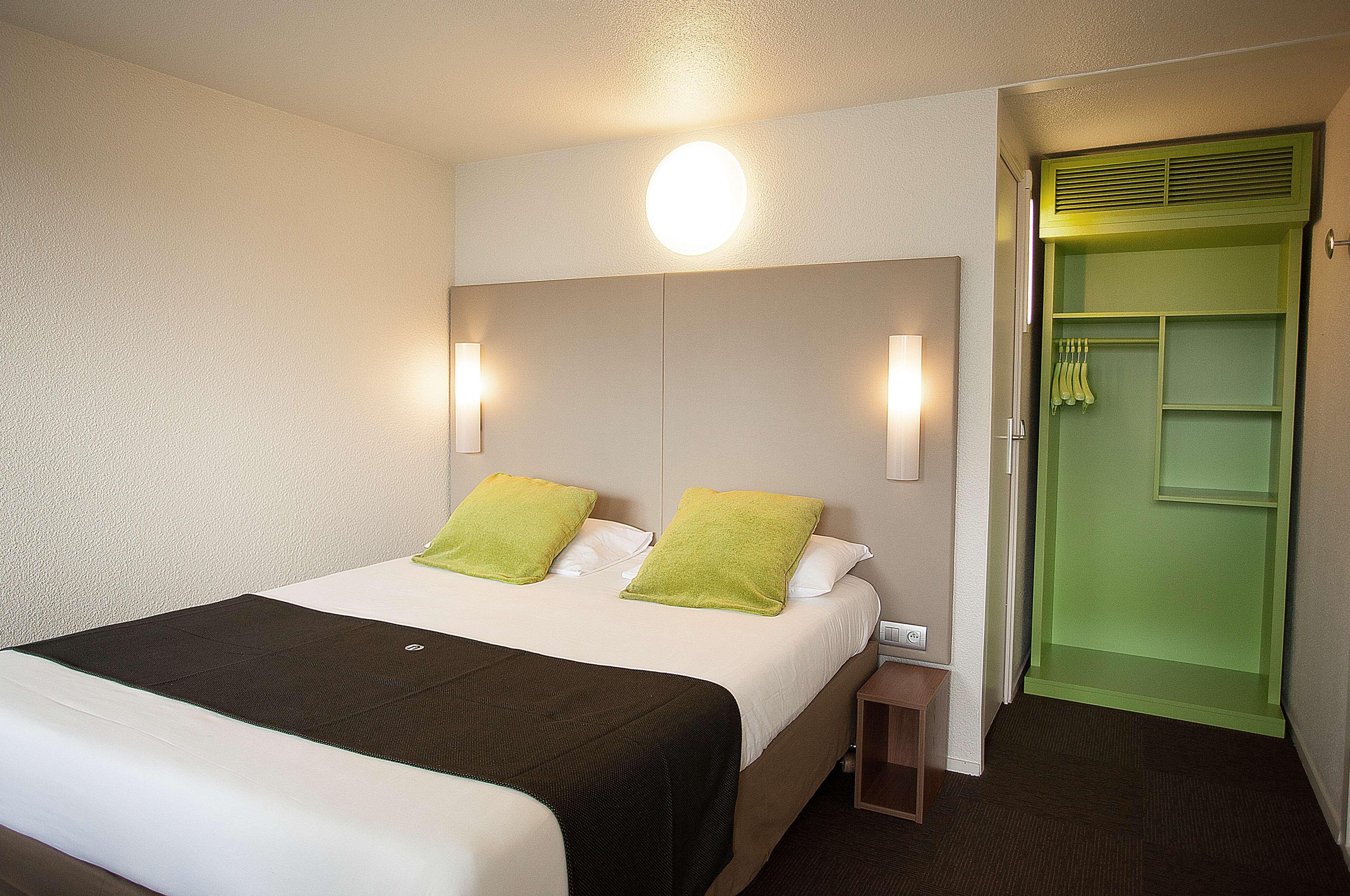 Campanile Pontarlier Hotel Exterior photo