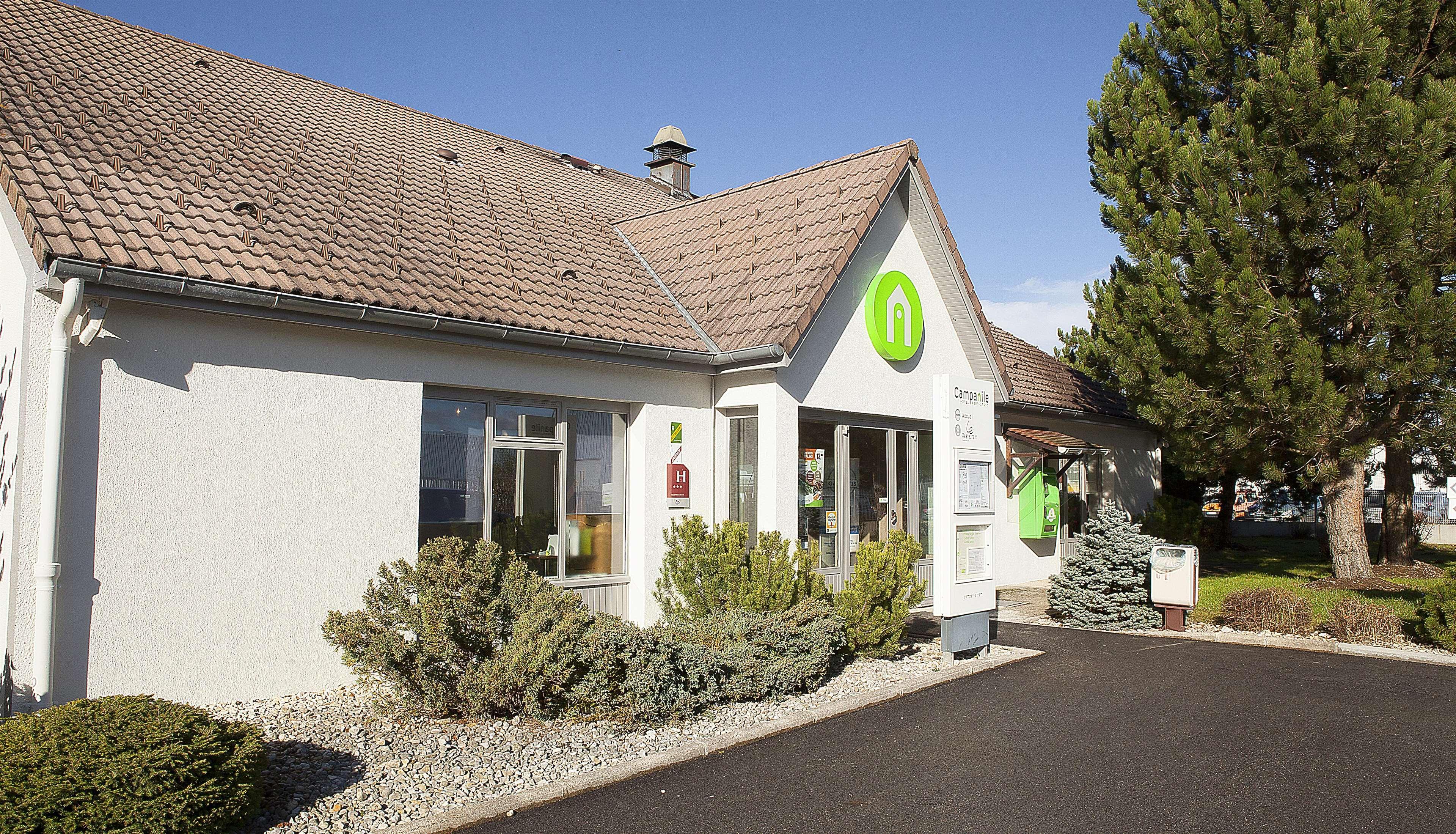 Campanile Pontarlier Hotel Exterior photo